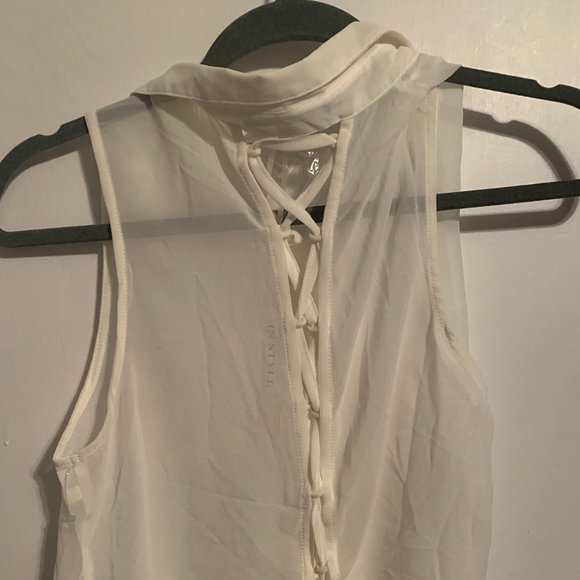 NWT IN STYLE CREAM SLEEVELESS SHEER BLOUSE SZ M - Picture 2 of 6